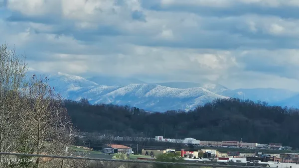 $429,000 | 1424 Old Knoxville Highway, Unit 13079/8, Sevierville, TN 37876