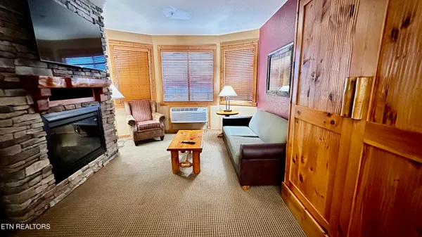 $429,000 | 1424 Old Knoxville Highway, Unit 13079/8, Sevierville, TN 37876
