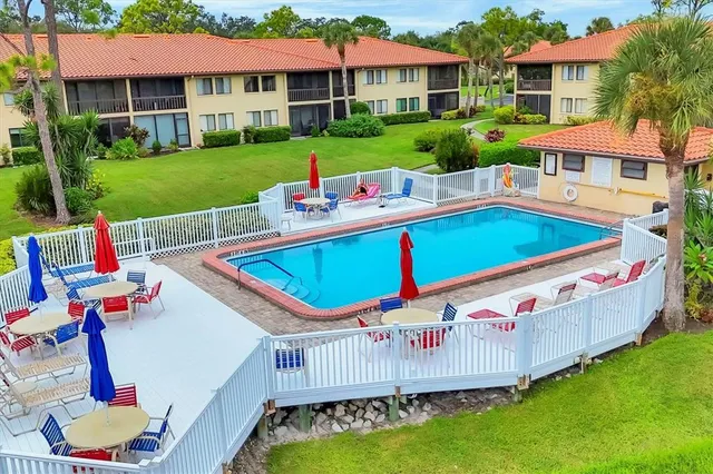 $269,000 | 5216 Lake Village Drive, Unit 71, Sarasota, FL 34235