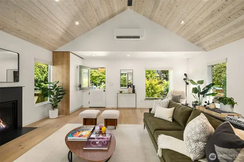 $2,495,000 | 2015 42nd Avenue East, Seattle, WA 98112