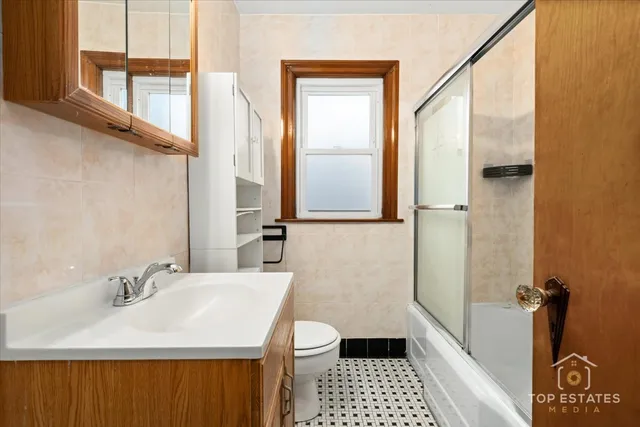 $399,000 | 4641 South Trumbull Avenue, Chicago, IL 60632