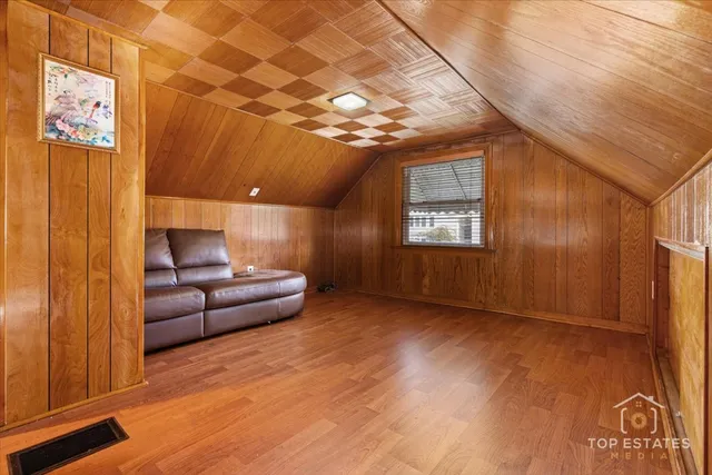 $399,000 | 4641 South Trumbull Avenue, Chicago, IL 60632