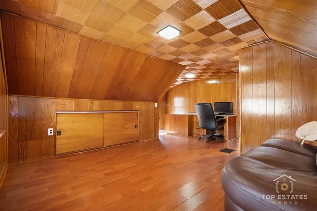 $399,000 | 4641 South Trumbull Avenue, Chicago, IL 60632