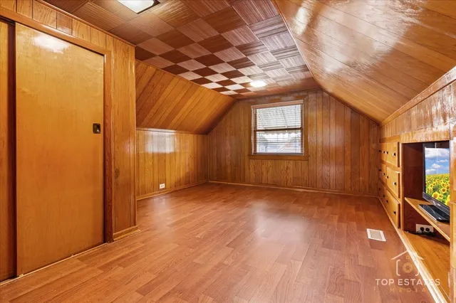 $399,000 | 4641 South Trumbull Avenue, Chicago, IL 60632