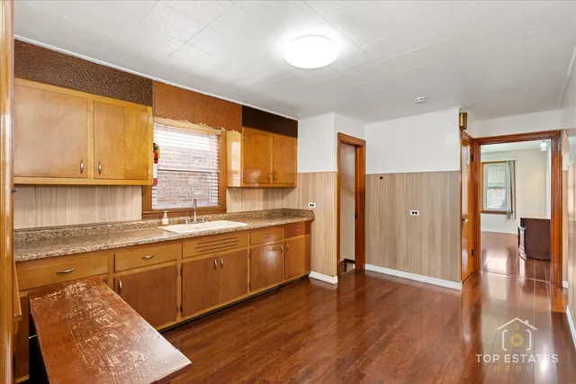 $399,000 | 4641 South Trumbull Avenue, Chicago, IL 60632