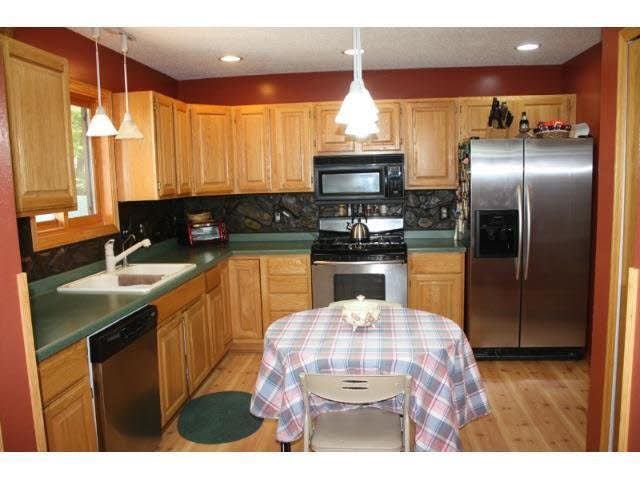 4908 Baywood Road North Baxter, MN 56425 - Photo 3 of 18 Gallery Image 3