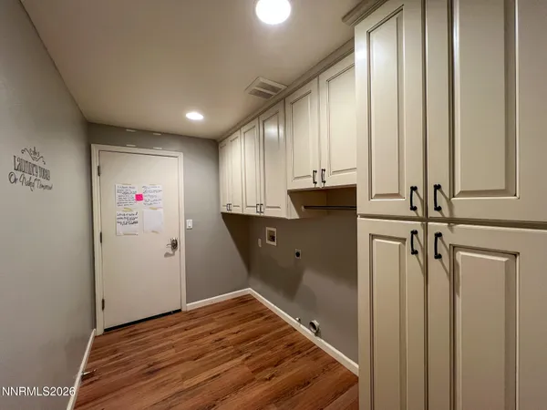 $565,000 | 1371 White Bluffs Circle, Fernley, NV 89408