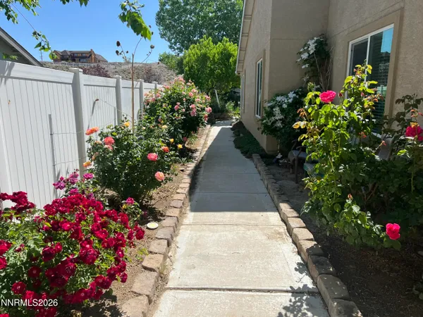 $565,000 | 1371 White Bluffs Circle, Fernley, NV 89408