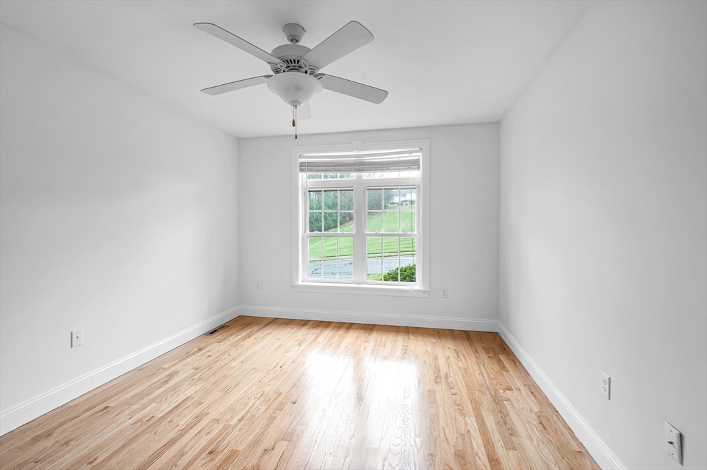 48 Beech Hill Road, Unit 48 West Springfield, MA 01089 - Photo 23 of 37