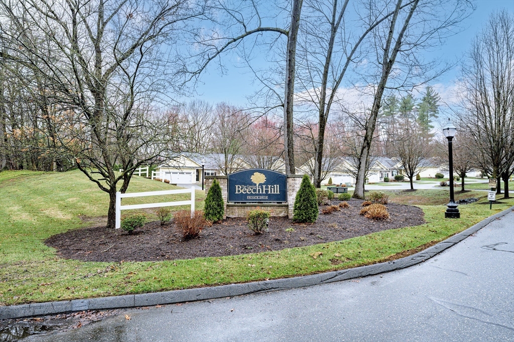 48 Beech Hill Road, Unit 48 West Springfield, MA 01089 - Photo 3 of 37