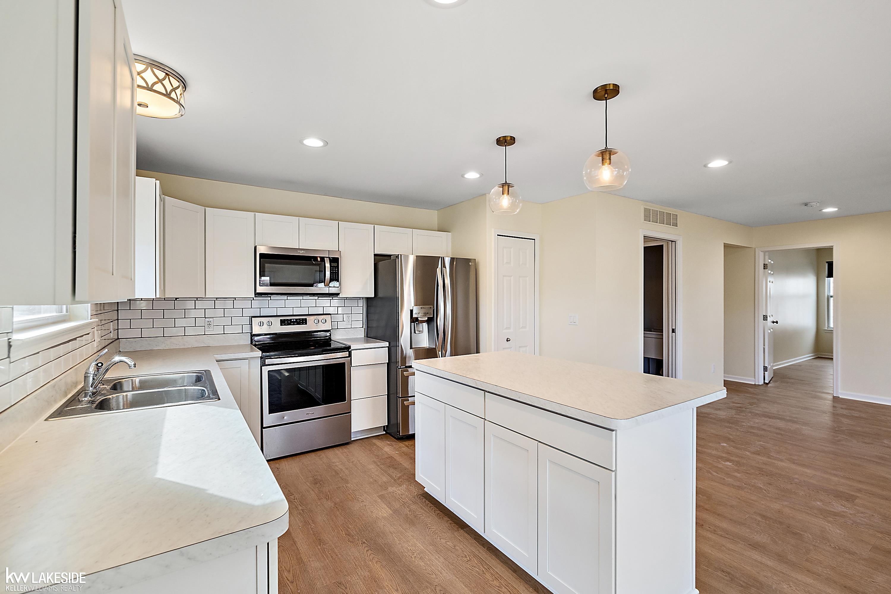 23887 Ravenswood Road, Unit 176 Macomb, MI 48042 - Photo 15 of 34 Gallery Image 15