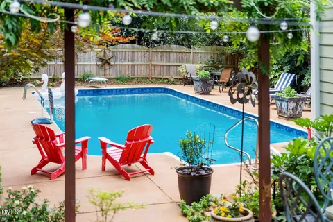 $1,250,000 | 107 Meadowglades Lane, Cary, NC 27518