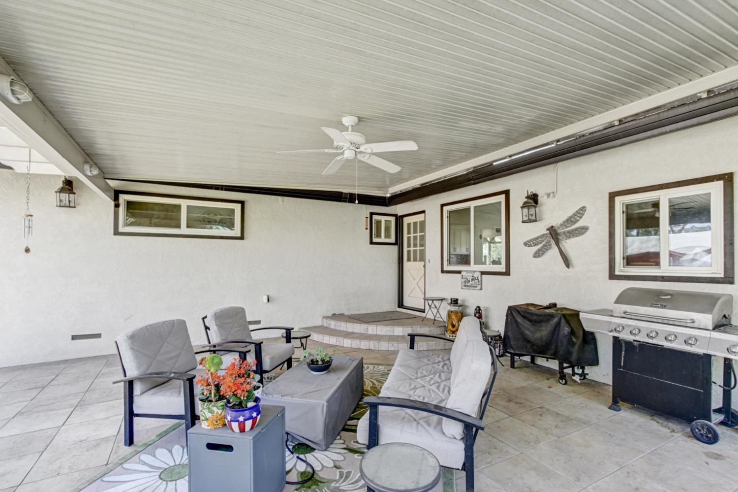 9529 Sheldon Road Elk Grove, CA 95624 - Photo 41 of 68