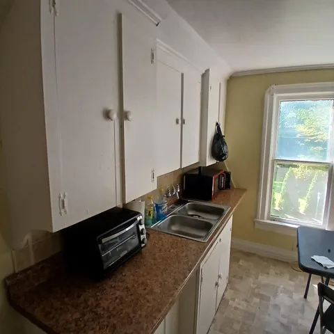 $225,000 | 180 Emery Avenue, Benton Harbor, MI 49022