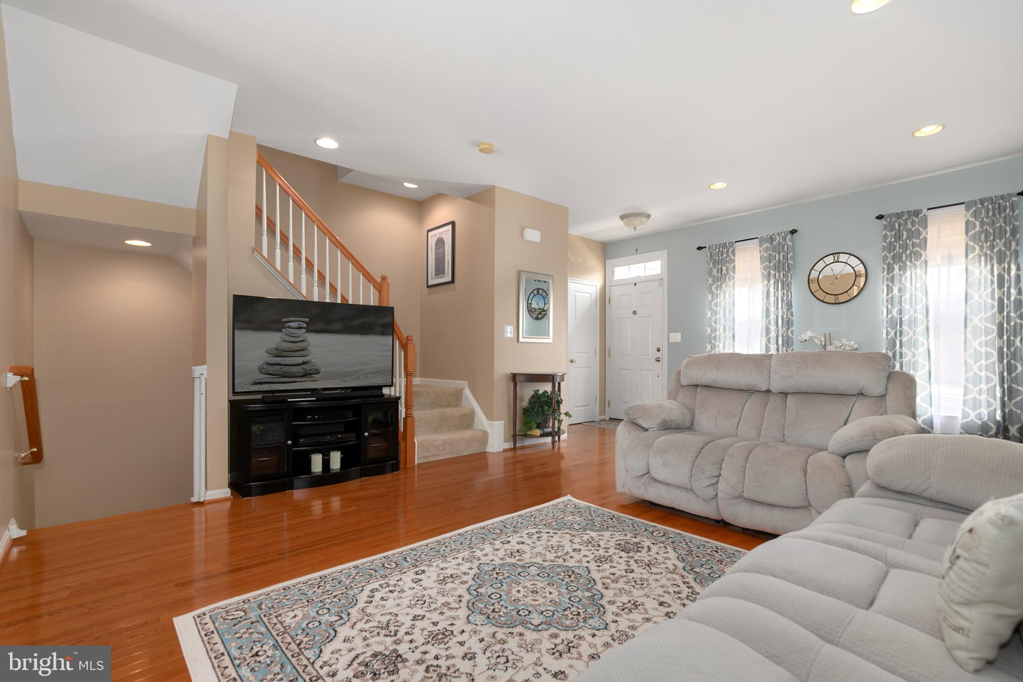 9061 Ribbon Falls Loop Bristow, VA 20136 - Photo 5 of 36 Gallery Image 5