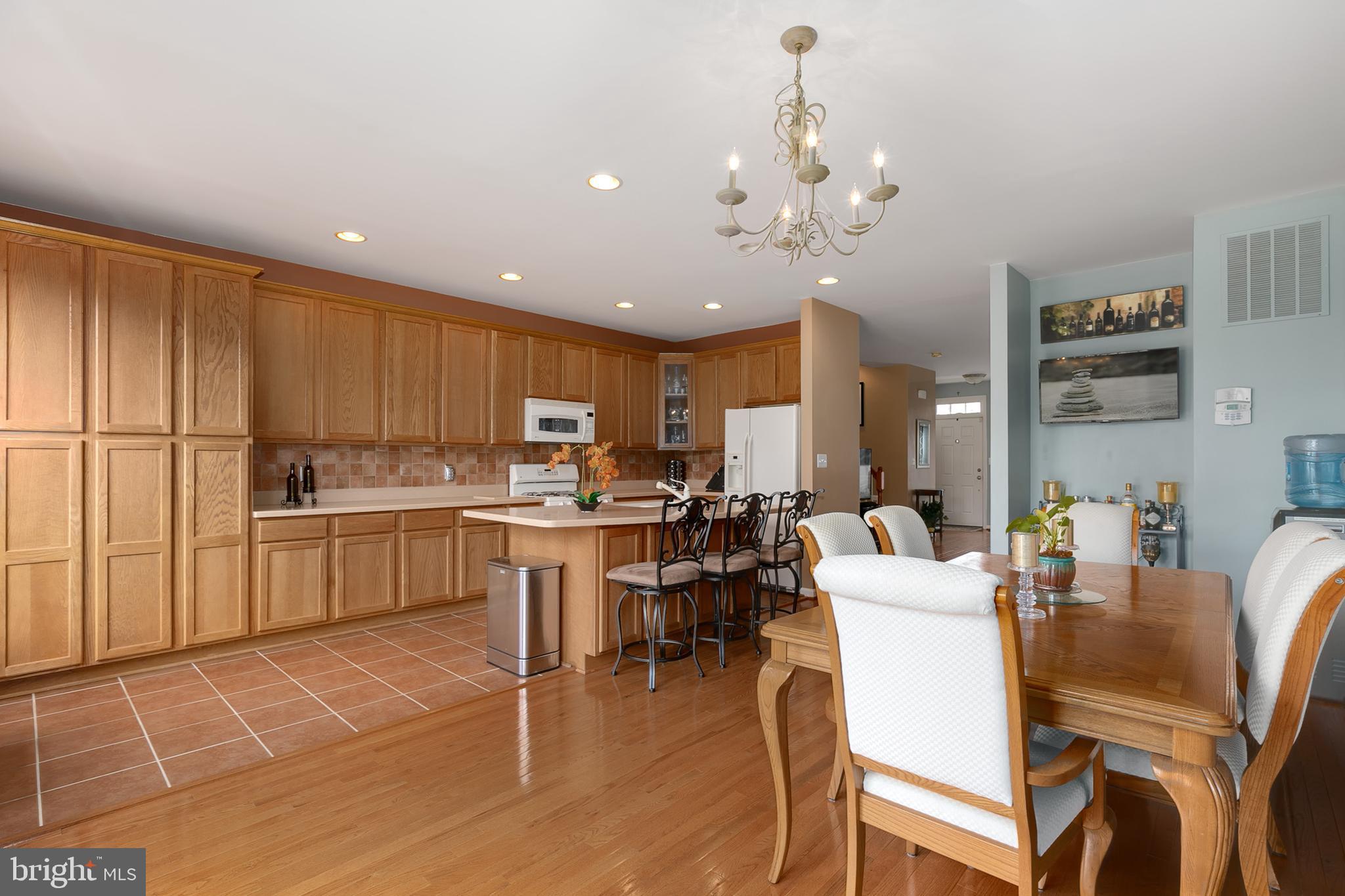 9061 Ribbon Falls Loop Bristow, VA 20136 - Photo 9 of 36 Gallery Image 9