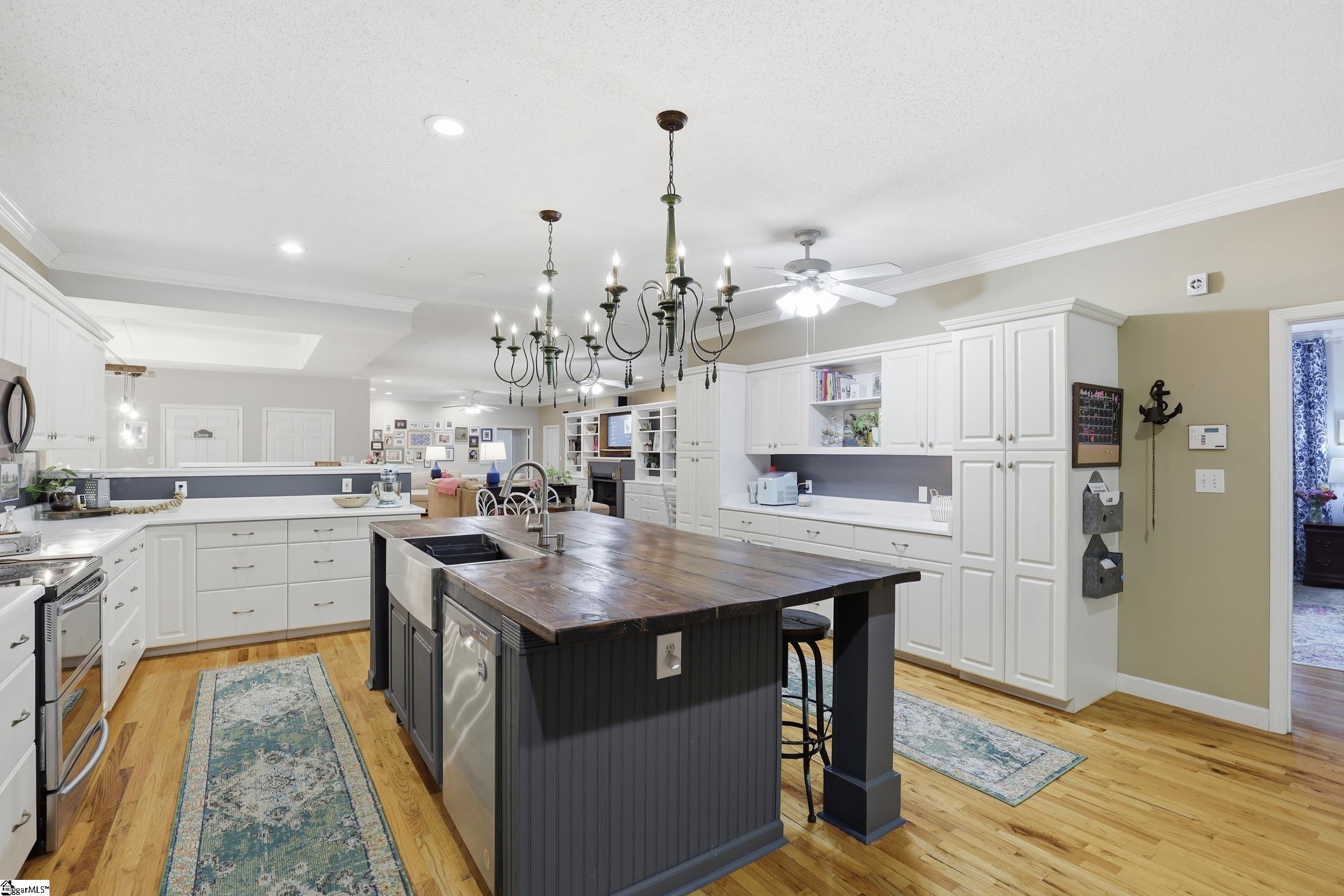 402 Ragsdale Road Greenville, SC 29611 - Photo 13 of 47