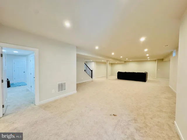 $3,900 | 34 Oak Road, Stafford, VA 22556