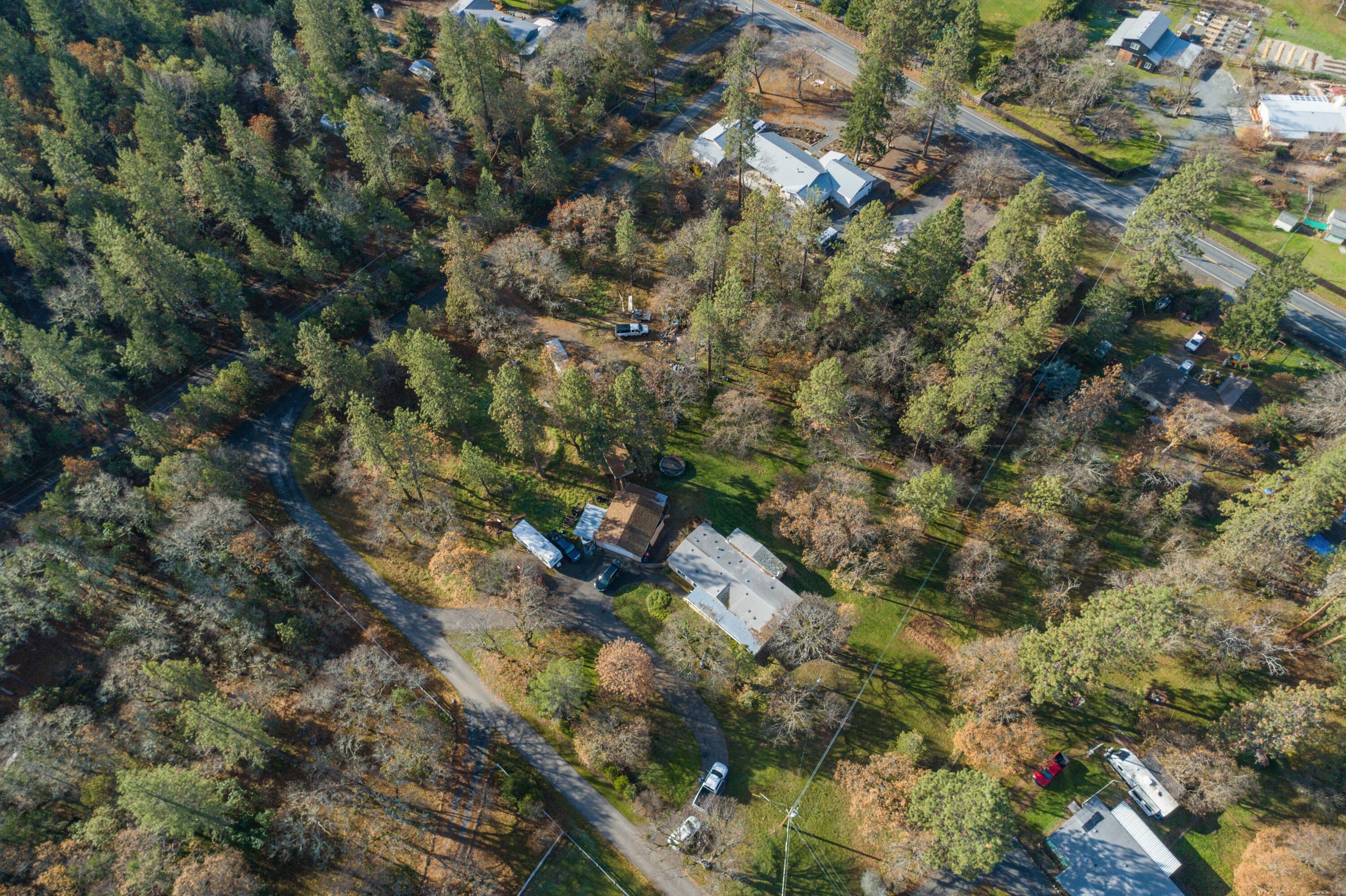 21 Anna Laura Road Jacksonville, OR 97530 - Photo 4 of 30 DJI_0016