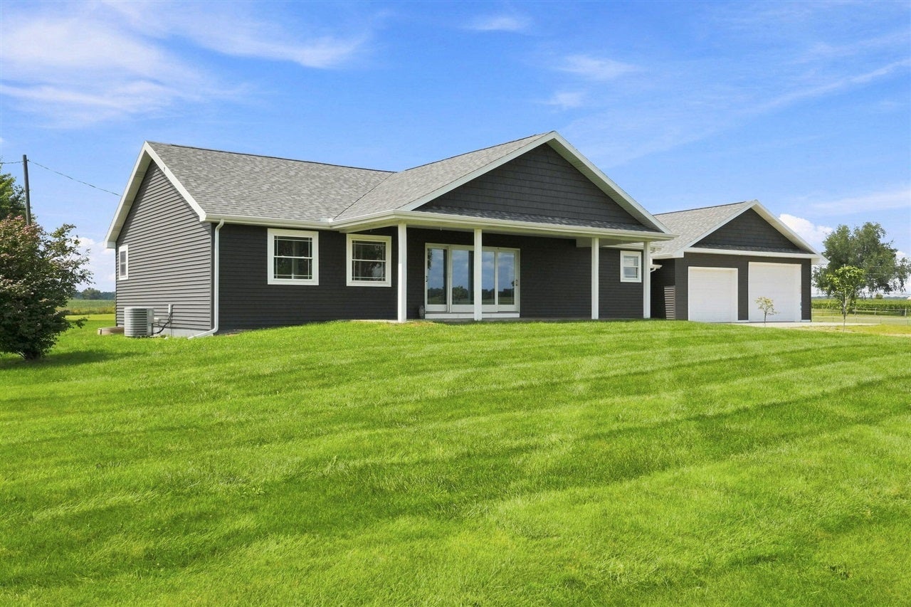 59944 Oak Grove Road Cassopolis, MI 49031 - Photo 27 of 36 Gallery Image 27