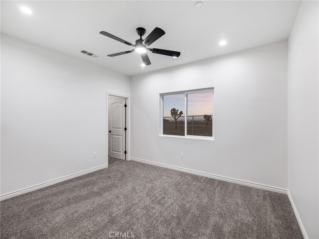 2994 Manzano Road Pinon Hills, CA 92371 - Photo 23 of 45