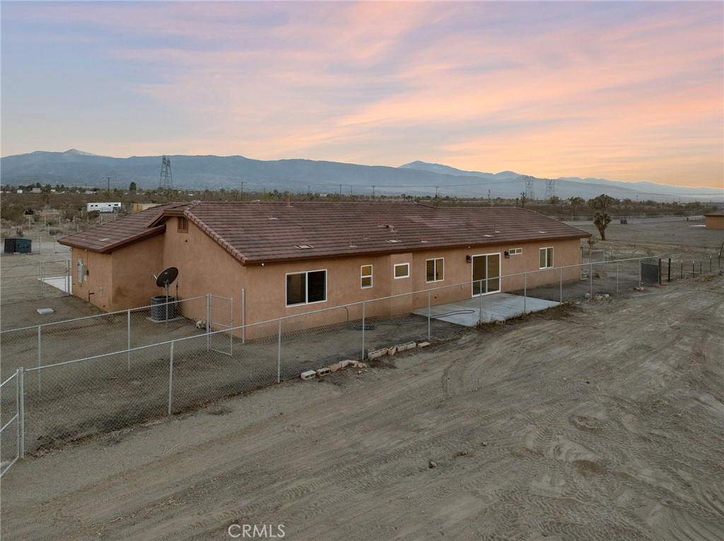 2994 Manzano Road Pinon Hills, CA 92371 - Photo 37 of 45