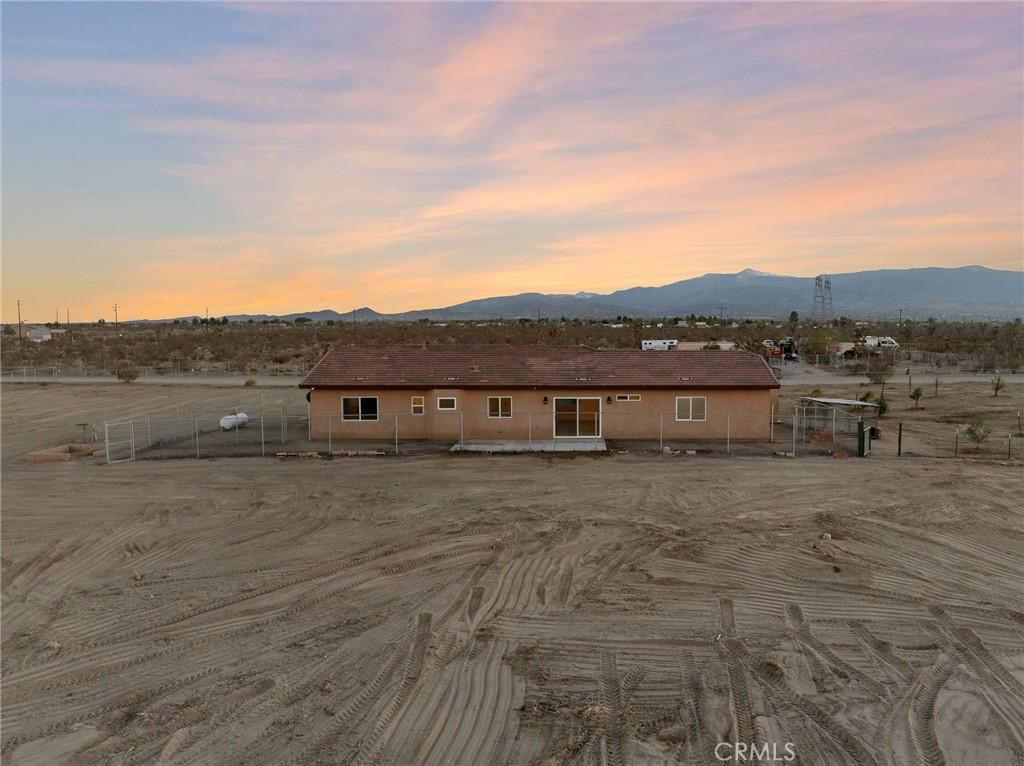 2994 Manzano Road Pinon Hills, CA 92371 - Photo 38 of 45