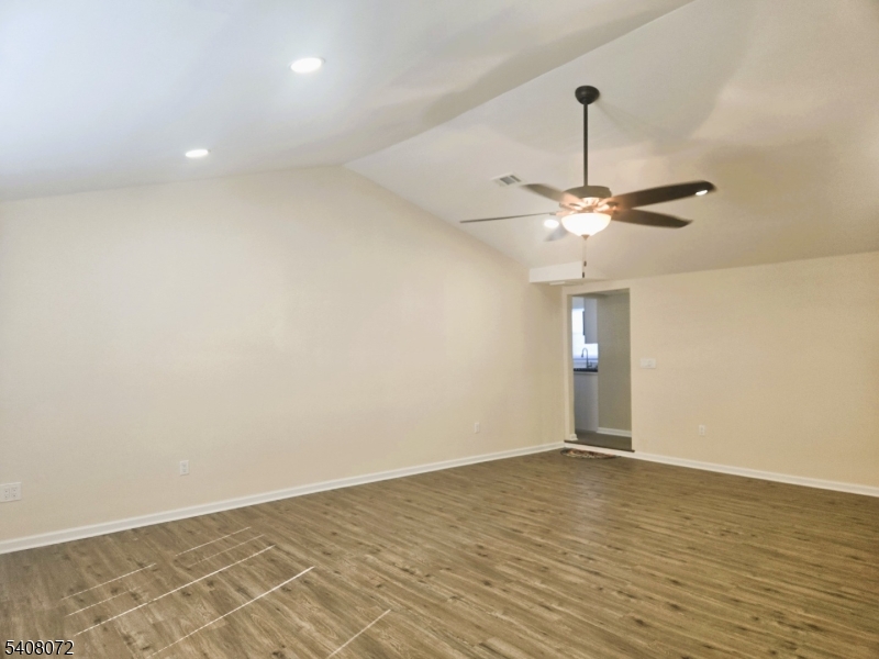 199 Berger Street Somerset, NJ 08873 - Photo 7 of 20