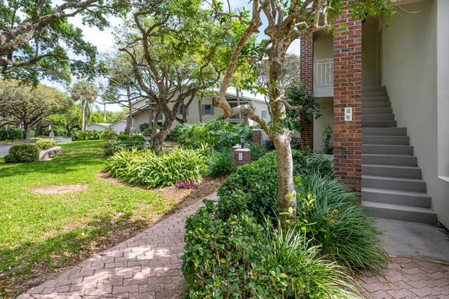 $2,750 | 101 Park Shores Circle, Unit 2, Indian River Shores, FL 32963