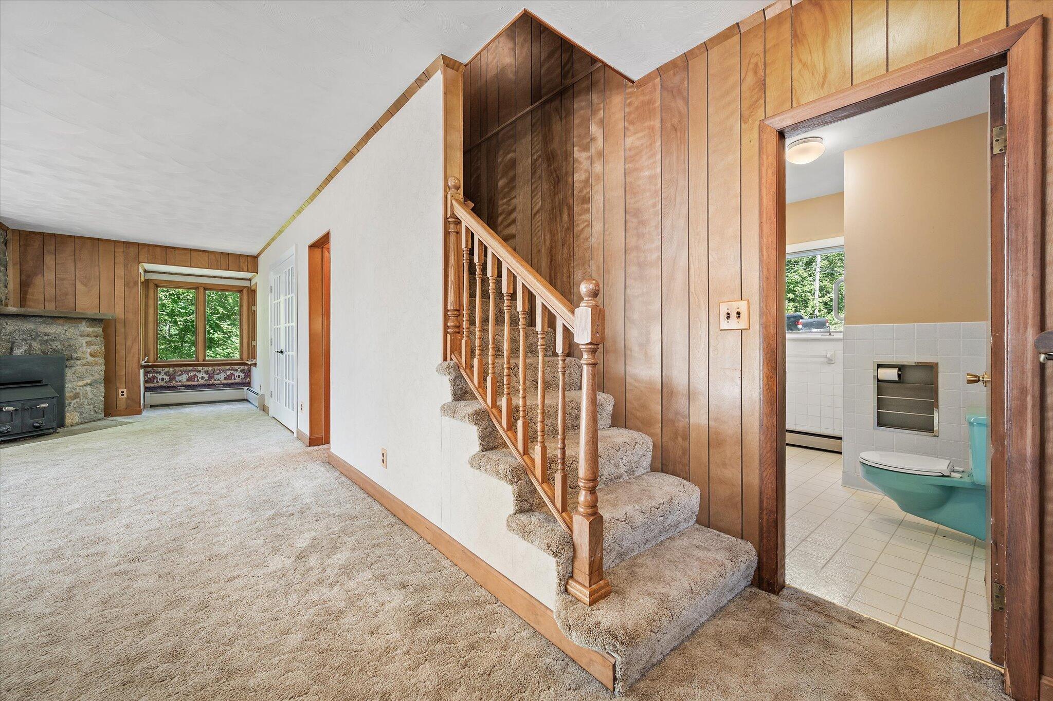 47 Chase Road Baileyville, ME 04694 - Photo 39 of 62 33-Staircase