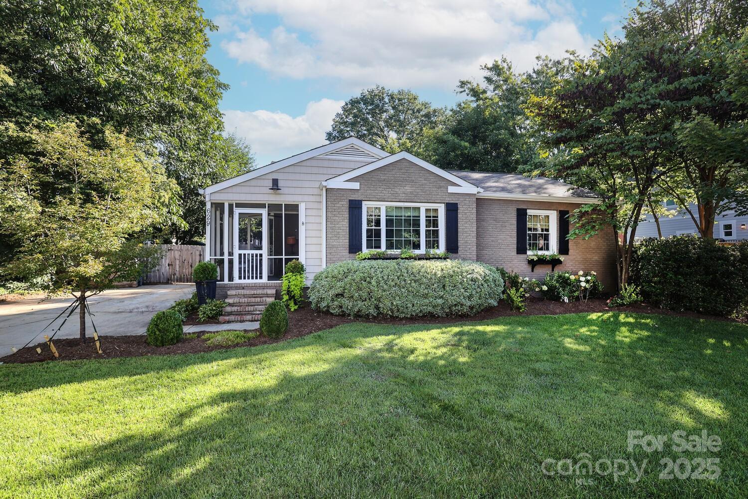 629 Greystone Road Charlotte, NC 28209 - Photo 2 of 34 Gallery Image 2