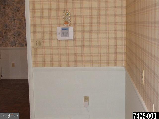 295 Edgewood Road York, PA 17402 - Photo 13 of 24 Gallery Image 13