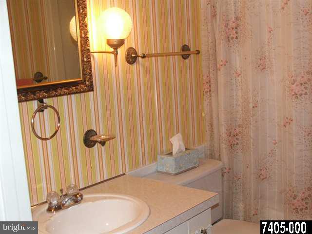 295 Edgewood Road York, PA 17402 - Photo 19 of 24 Gallery Image 19
