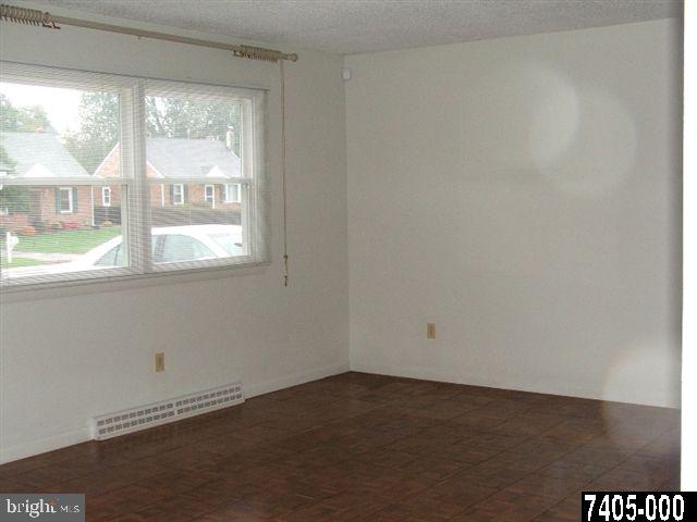 295 Edgewood Road York, PA 17402 - Photo 8 of 24 Gallery Image 8