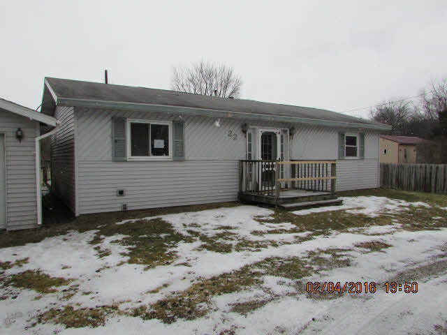 22 West Beaver Road Kawkawlin, MI 48631 - Photo 1 of 13