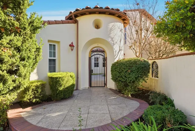 $1,698,888 | 2631 Club Drive, Gilroy, CA 95020