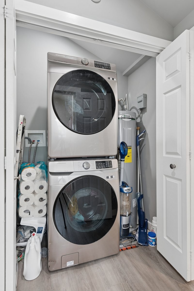 150 Crawford Hill Road Goodlettsville, TN 37072 - Photo 22 of 30 a utility room with a washer and dryer