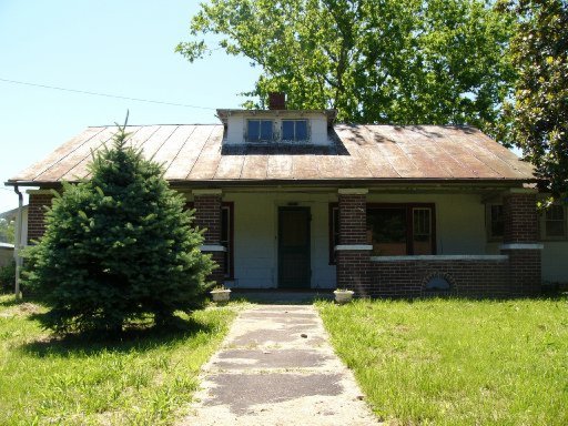 703 Fowler Street Clinton, TN 37716 - Photo 1 of 1 Primary Photo