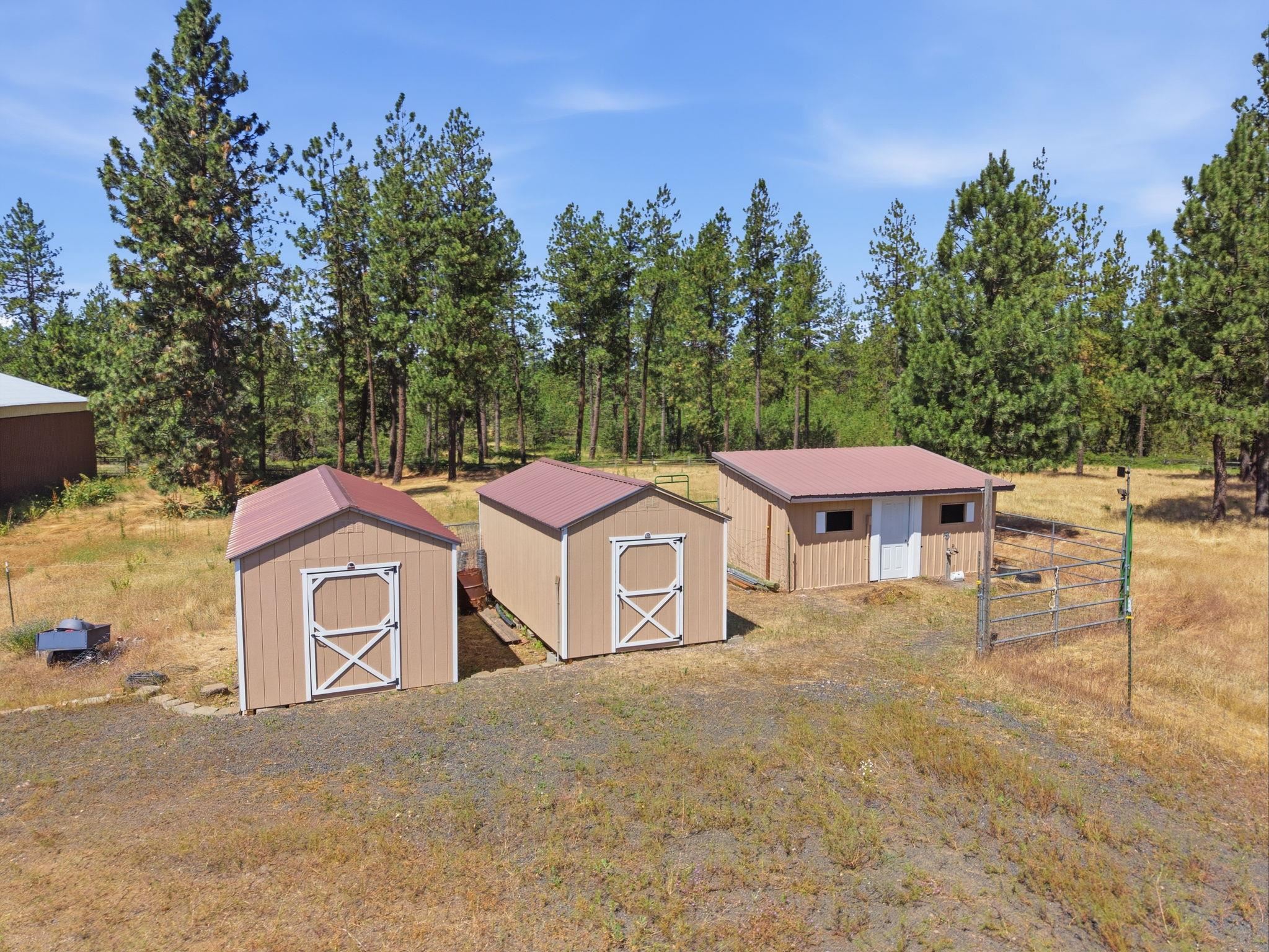 12912 East Gibbs Road Mica, WA 99023 - Photo 38 of 49