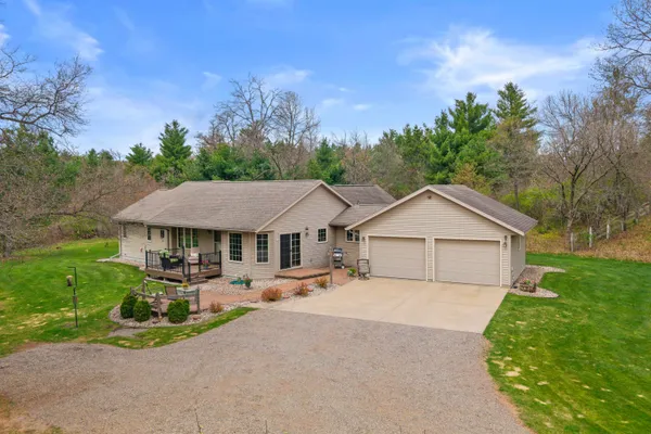 $400,000 | 1180 Blue Ridge Lane, Wisconsin Rapids, WI 54494