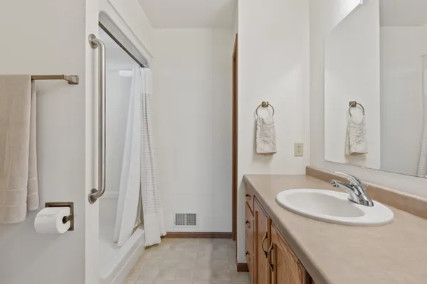 $400,000 | 1180 Blue Ridge Lane, Wisconsin Rapids, WI 54494