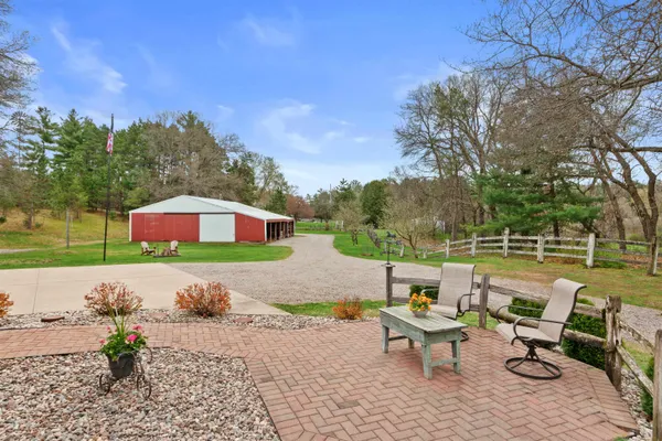$400,000 | 1180 Blue Ridge Lane, Wisconsin Rapids, WI 54494