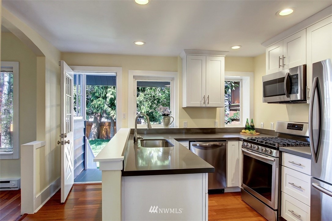 514 North 79th Street Seattle, WA 98103 - Photo 9 of 20 Gallery Image 9
