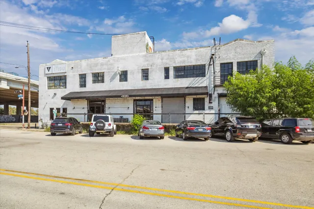 $379,990 | 1804 Elysian Street, Houston, TX 77026