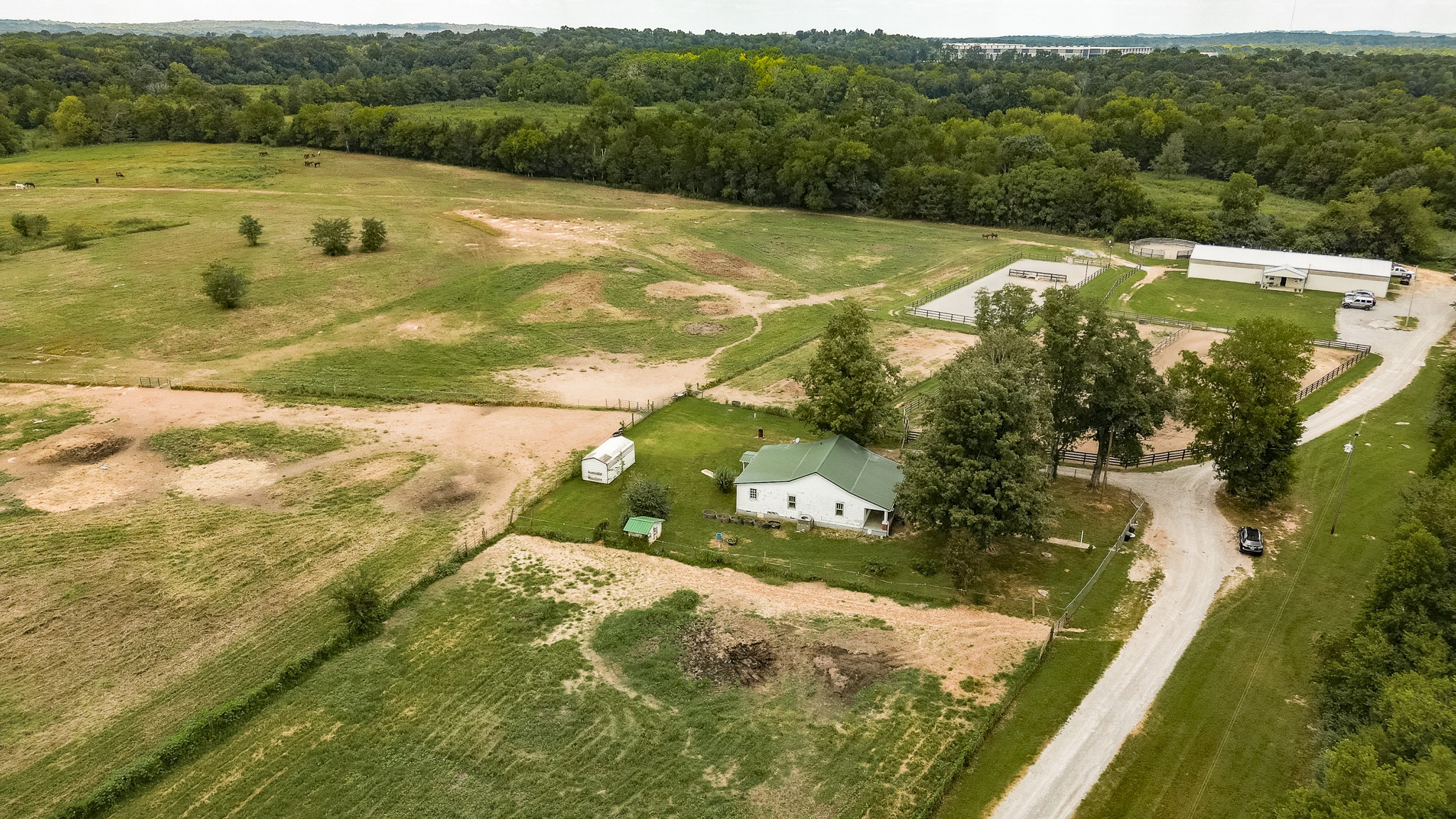 6073 Maddox Road Mount Juliet, TN 37122 - Photo 3 of 70 Gallery Image 3