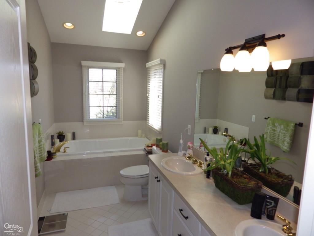 2002 Peterwood Rochester Hills, MI 48307 - Photo 22 of 25