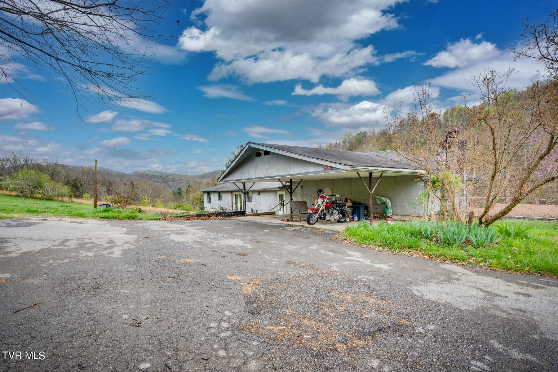 222 Cold Springs Road Blountville, TN 37617 - Photo 27 of 51 027