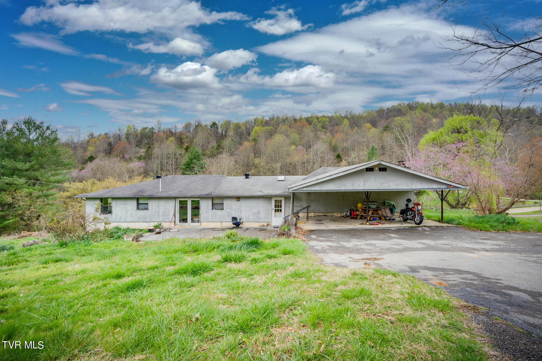222 Cold Springs Road Blountville, TN 37617 - Photo 28 of 51 028