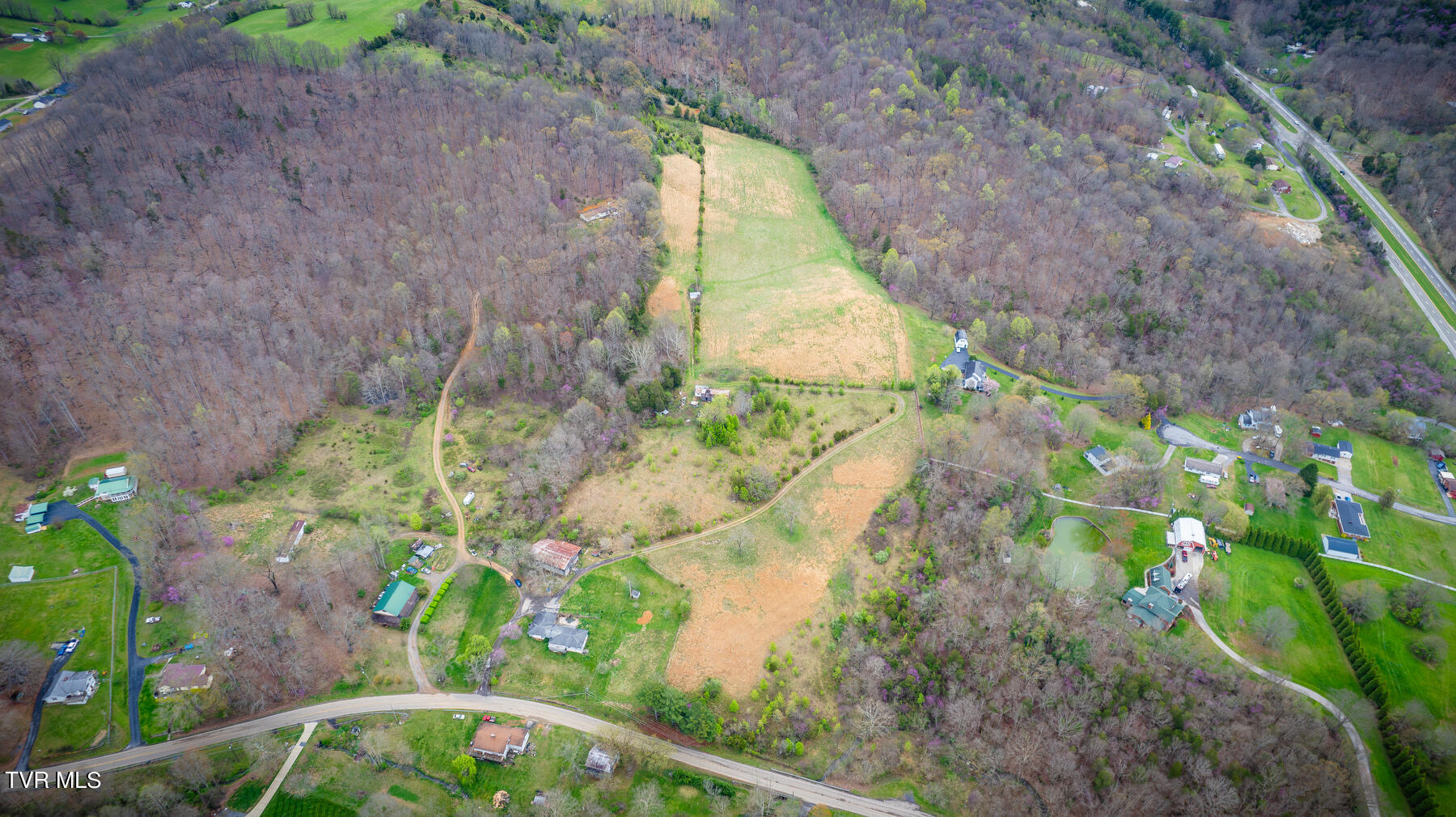 222 Cold Springs Road Blountville, TN 37617 - Photo 36 of 51 101