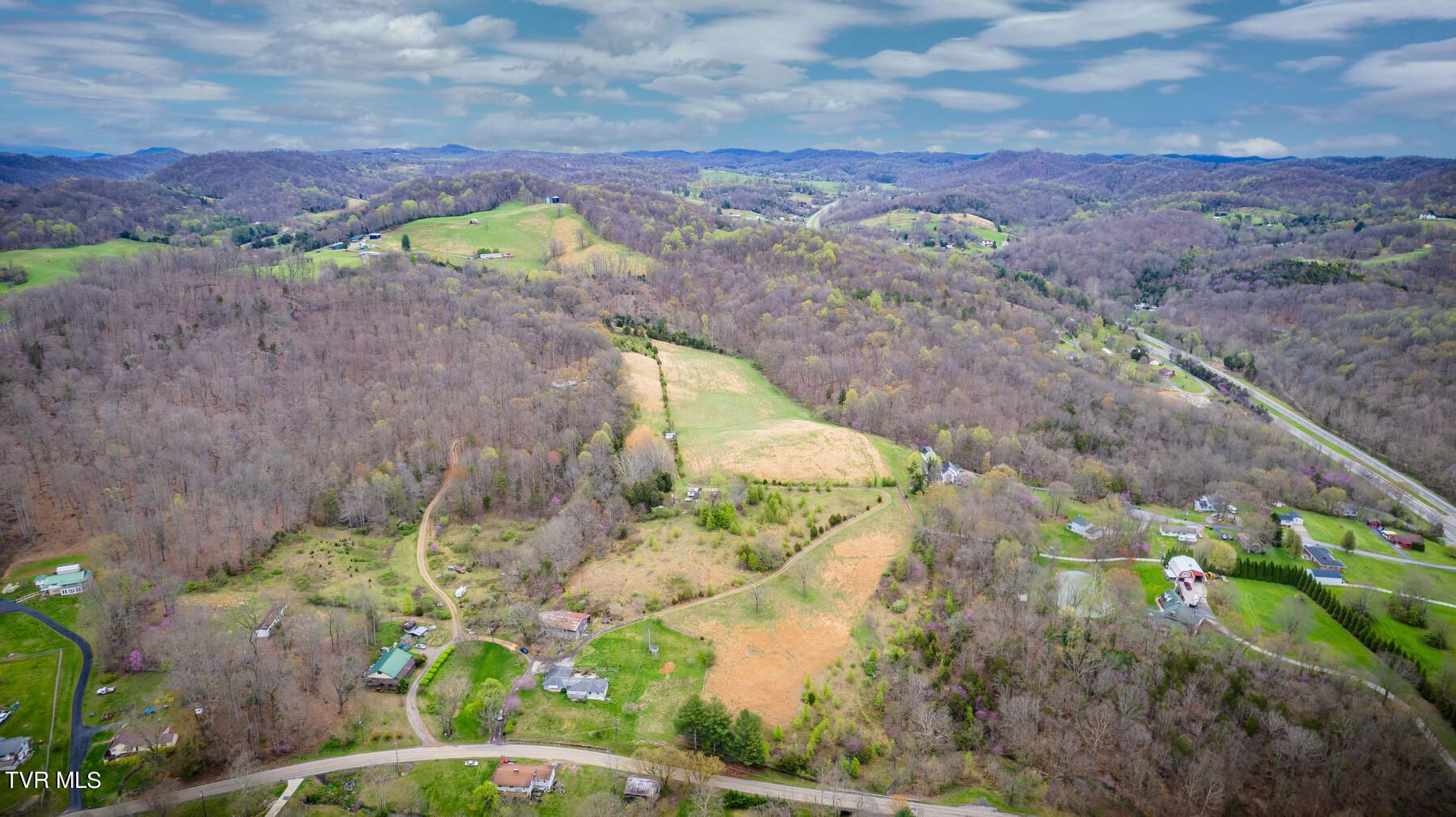 222 Cold Springs Road Blountville, TN 37617 - Photo 45 of 51 110
